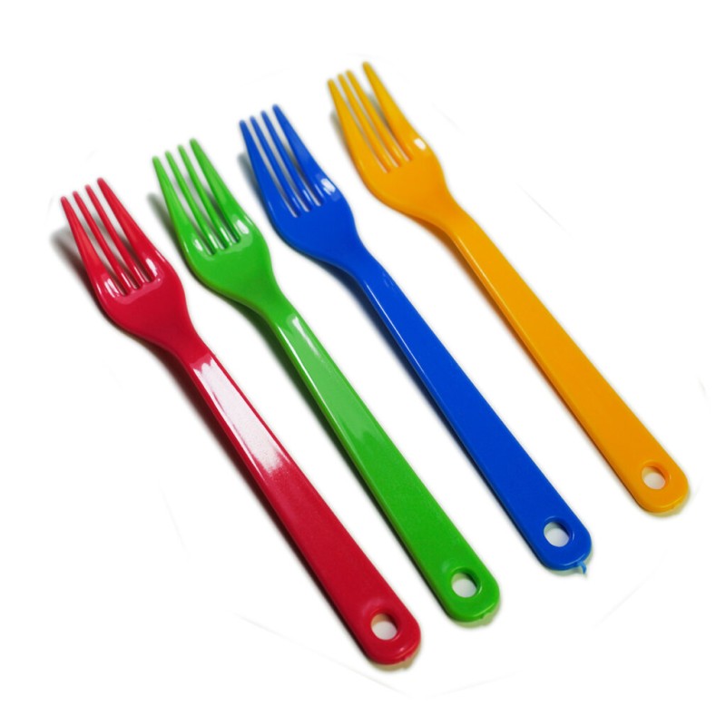 Juego de tenedores plasticos.